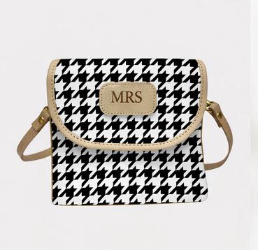 Jon Hart Designs Personalized Lillie Crossbody Purse  Apparel & Accessories > Handbags > Cross-Body Handbags